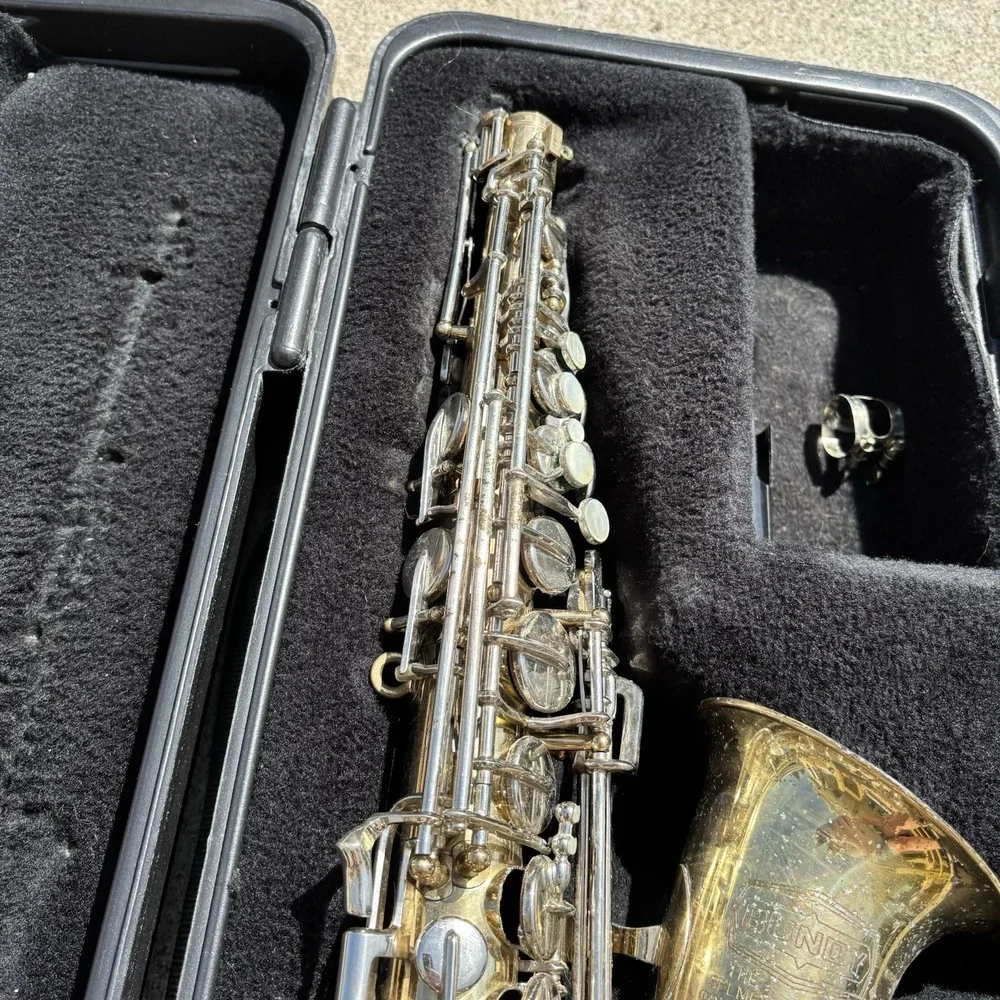 The Selmer Company Bundy II Alto Saxophone w/Case & Mouthpiece Used